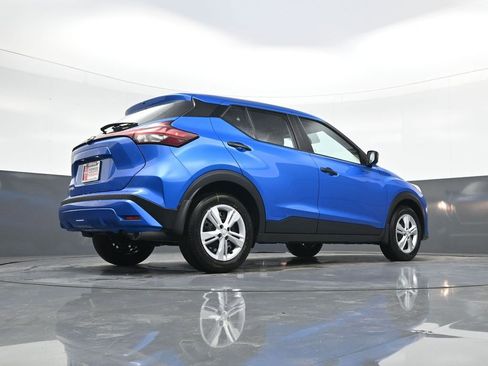 New 2025 Nissan Kicks Play S image 23