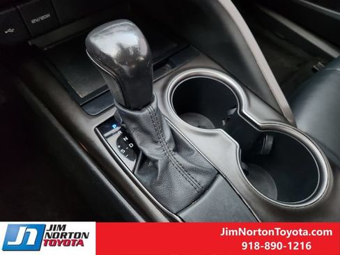 Used 2021 Toyota Camry SE FWD image 20