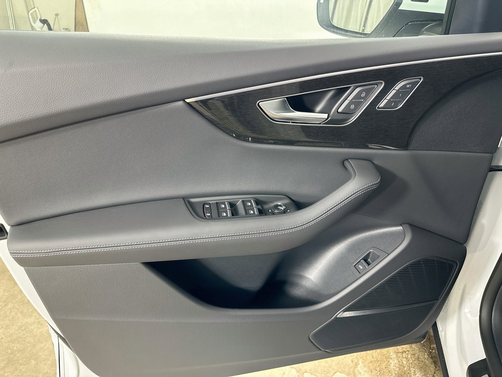 New 2027 Audi Q8 Premium Plus AWD/4WD image 17