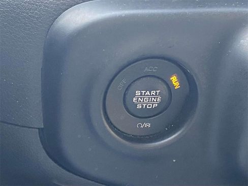 Used 2021 Jeep Gladiator Sport image 22