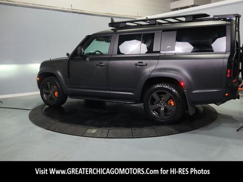 Used 2023 Land Rover Defender 130 SE AWD/4WD image 10