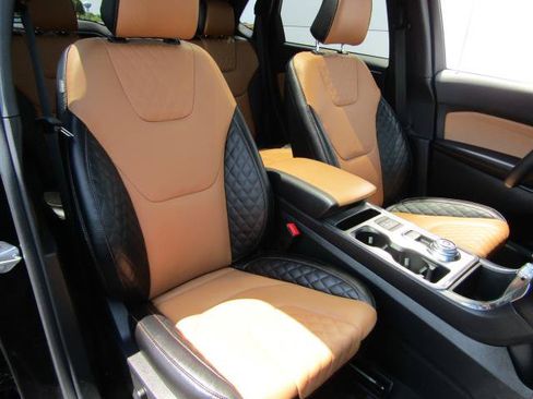 Certified 2023 Ford Edge Titanium w/ Equipment Group 301A AWD/4WD image 11