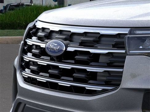 New 2026 Ford Explorer Active w/ Active Comfort Package image 17