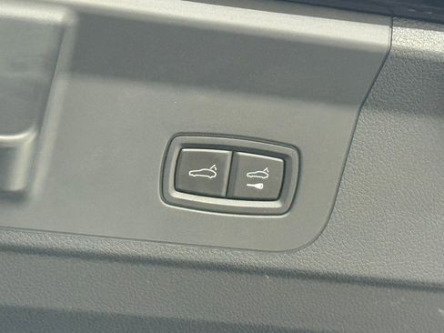 Used 2019 Porsche Panamera Turbo image 40