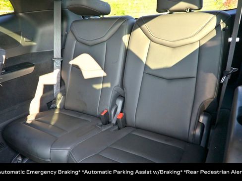 Certified 2022 Cadillac XT6 Premium Luxury w/ Technology Package image 28