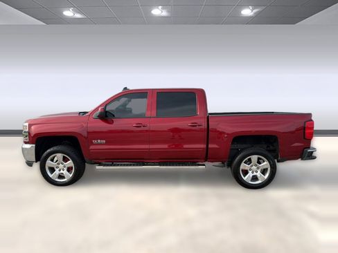 Used 2018 Chevrolet Silverado 1500 LT w/ Texas Edition image 2
