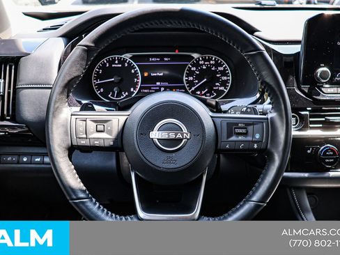 Used 2024 Nissan Pathfinder SV w/ SV Premium Package FWD image 24