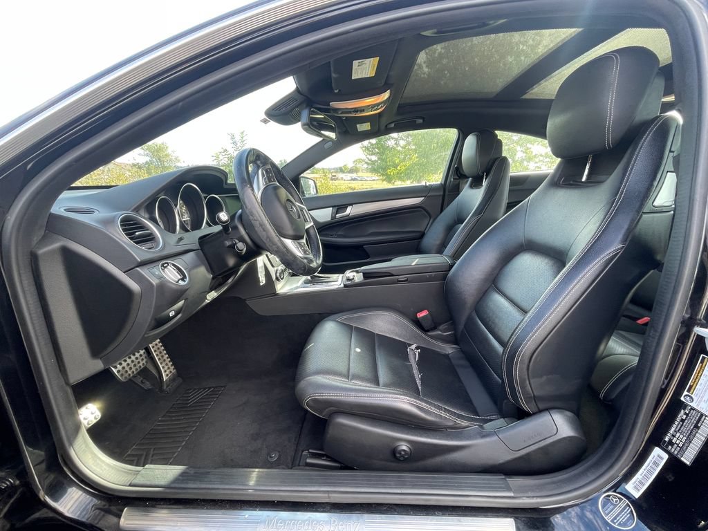 Used 2015 Mercedes-Benz C 250 Coupe image 3