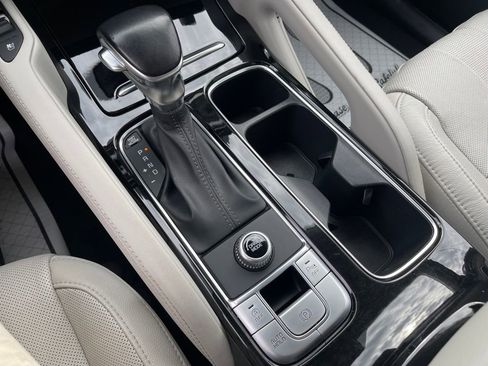 Used 2020 Kia Telluride EX w/ EX Premium Package image 15