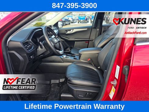 Certified 2025 Ford Escape Platinum w/ Premium Technology Package image 24