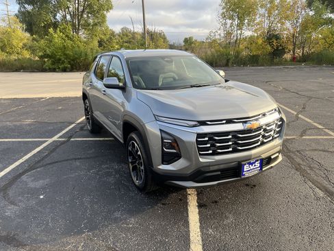 Used 2026 Chevrolet Equinox LT w/ Convenience Package II image 8
