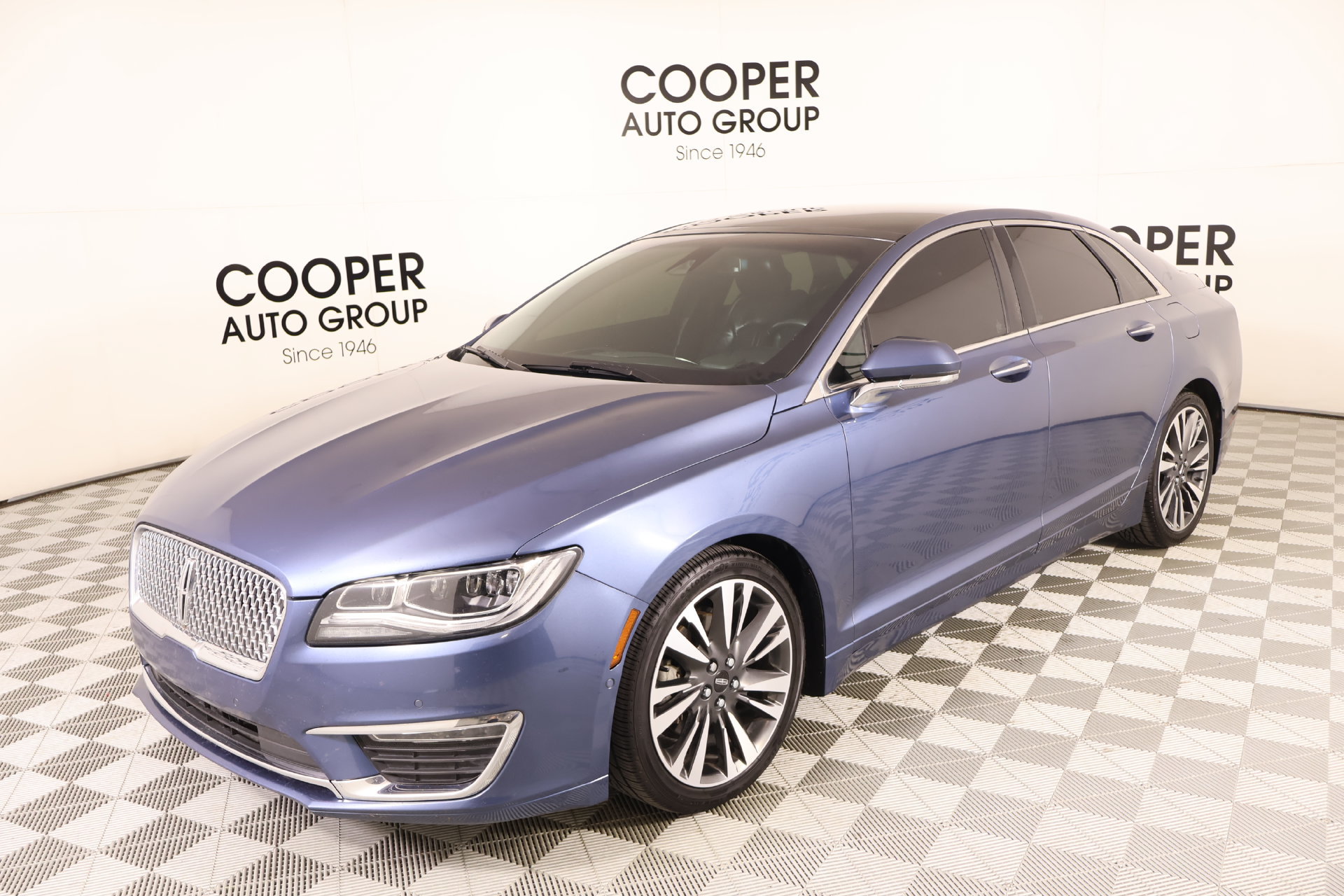 Used 2018 Lincoln MKZ Reserve w/ Luxury Package FWD image 10