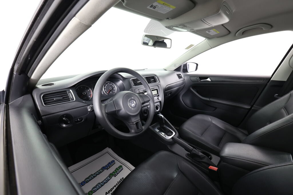 Used 2014 Volkswagen Jetta SE FWD image 10