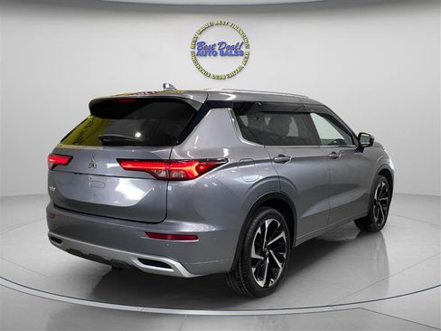Used 2022 Mitsubishi Outlander SEL image 5