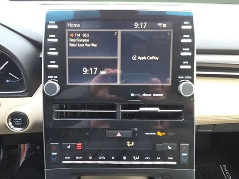 Used 2019 Toyota Avalon XLE w/ Moonroof Package image 28