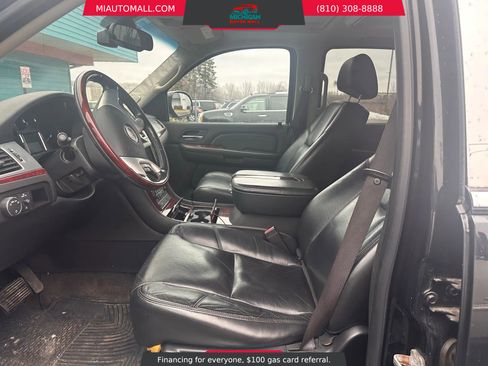 Used 2008 Cadillac Escalade AWD image 8