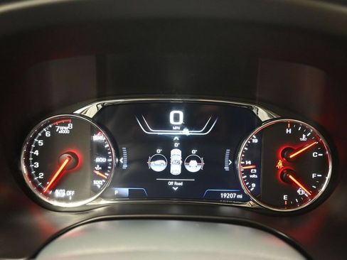 Used 2021 GMC Acadia Denali w/ Denali Ultimate Package AWD/4WD image 17