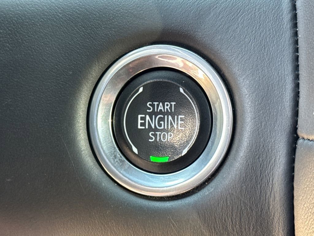 Certified 2024 GMC Yukon Denali Ultimate AWD/4WD image 34