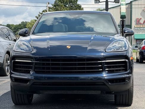 Used 2021 Porsche Cayenne AWD/4WD image 12