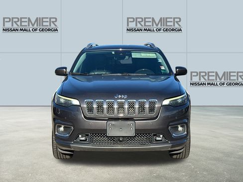 Used 2019 Jeep Cherokee Overland w/ Technology Group image 2