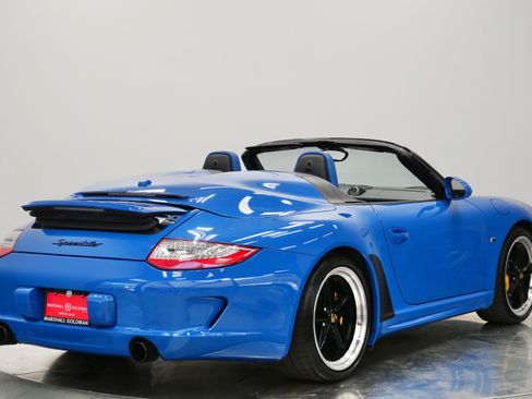 Used 2011 Porsche 911 Speedster RWD image 9