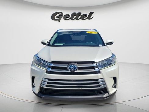 Used 2019 Toyota Highlander Limited Platinum AWD/4WD image 2