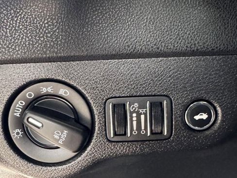 Used 2022 Dodge Charger GT RWD image 13
