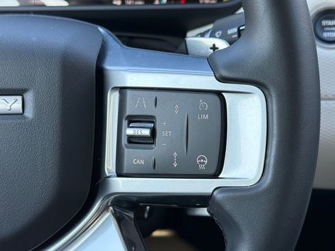 Certified 2025 Land Rover Discovery Dynamic SE image 20