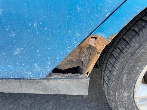 Used 2014 Ford Focus SE w/ SE Winter Package image 11