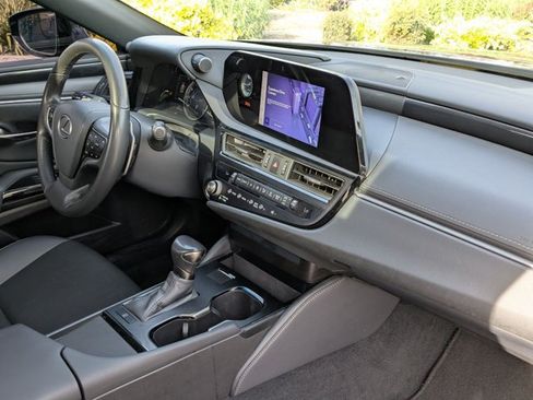 Used 2024 Lexus ES 350 w/ Accessory Package (Z1) FWD image 20