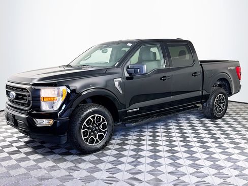 Used 2022 Ford F150 XLT w/ Equipment Group 301A Mid image 4