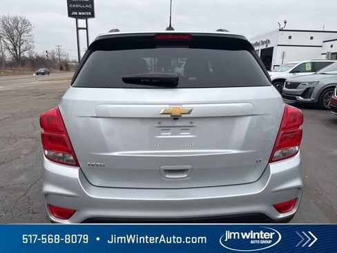 Used 2020 Chevrolet Trax LT w/ LT Convenience Package image 10