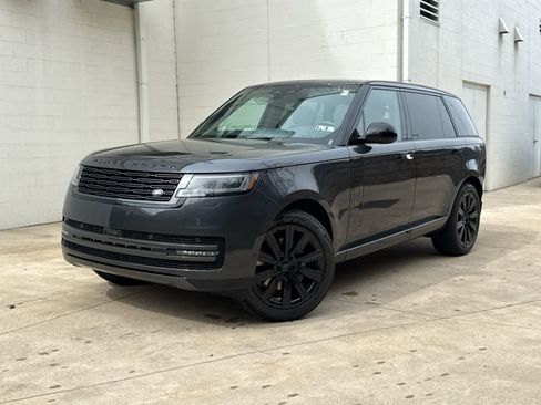 New 2026 Land Rover Range Rover Long Wheelbase SE image 1