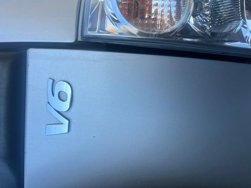 Used 2004 Suzuki XL7 XL-7 EX 3rd Row $998 Down* + T image 10