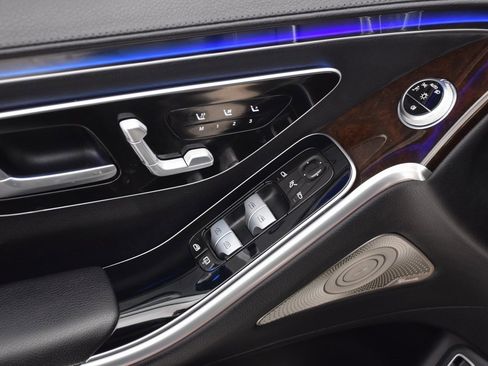 Certified 2022 Mercedes-Benz S 500 4MATIC image 21
