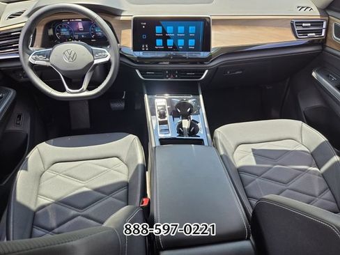 Certified 2025 Volkswagen Atlas SE AWD/4WD image 14