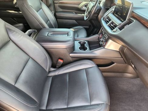Used 2021 Chevrolet Suburban Z71 AWD/4WD image 15