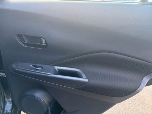 Used 2021 Nissan Kicks S image 30