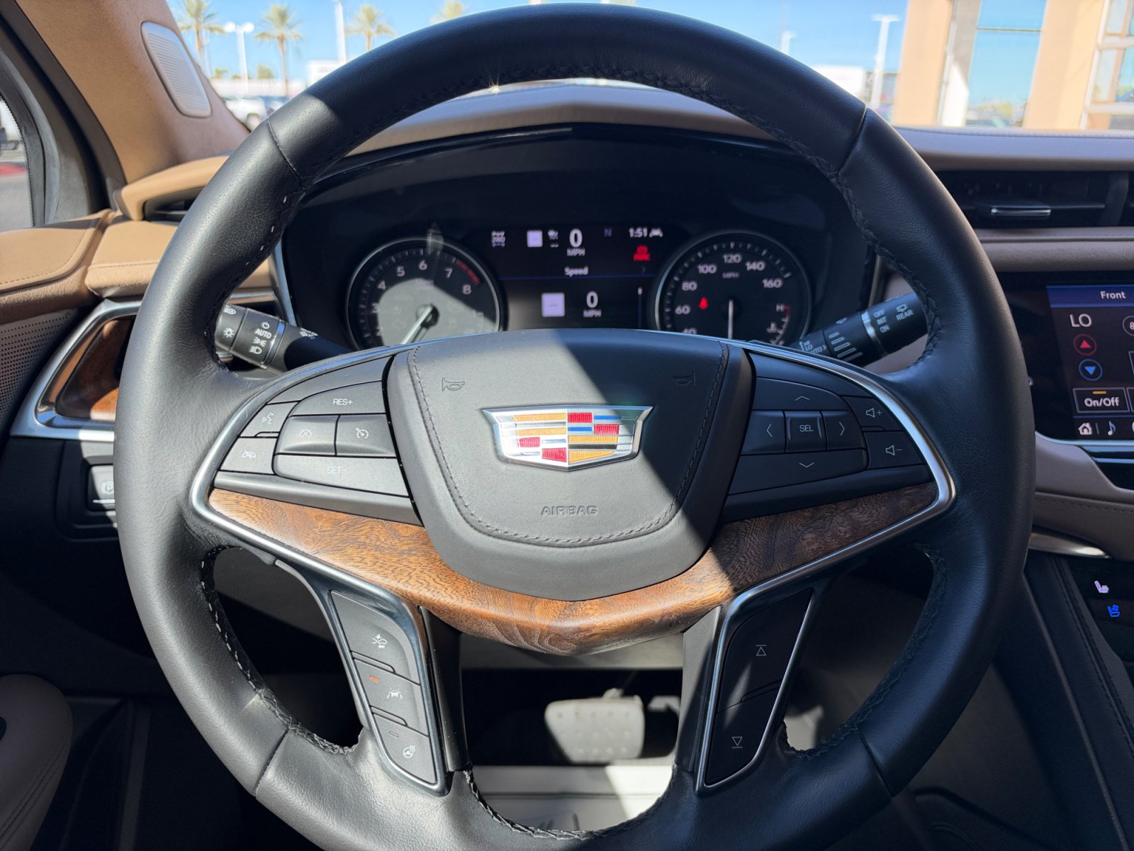 Used 2021 Cadillac XT5 Premium Luxury w/ Platinum Package AWD/4WD image 9