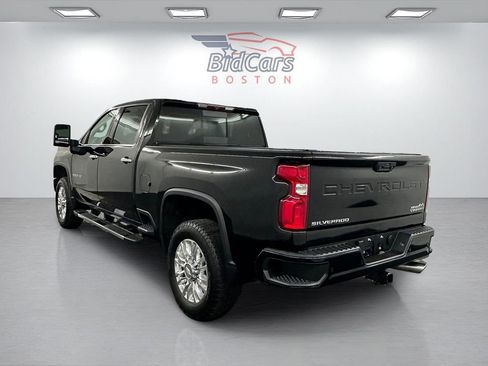 Used 2023 Chevrolet Silverado 2500 High Country w/ Z71 Off-Road Package AWD/4WD image 6