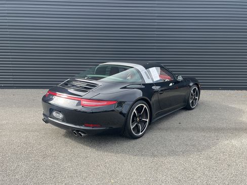 Used 2015 Porsche 911 Targa 4S image 7