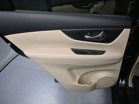 Used 2016 Nissan Rogue SL w/ SL Premium Package AWD/4WD image 25