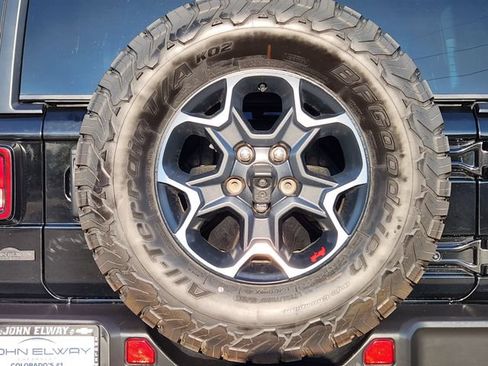 Used 2023 Jeep Wrangler Unlimited Rubicon AWD/4WD image 33