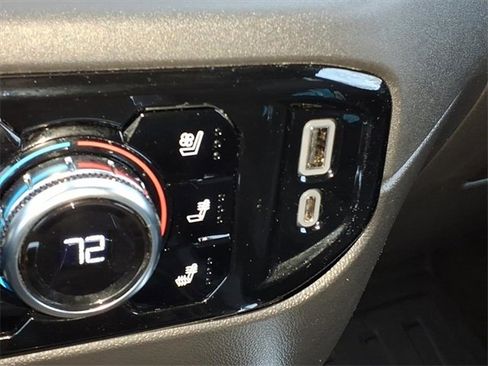 Used 2022 GMC Sierra 1500 SLT w/ SLT Convenience Package image 19