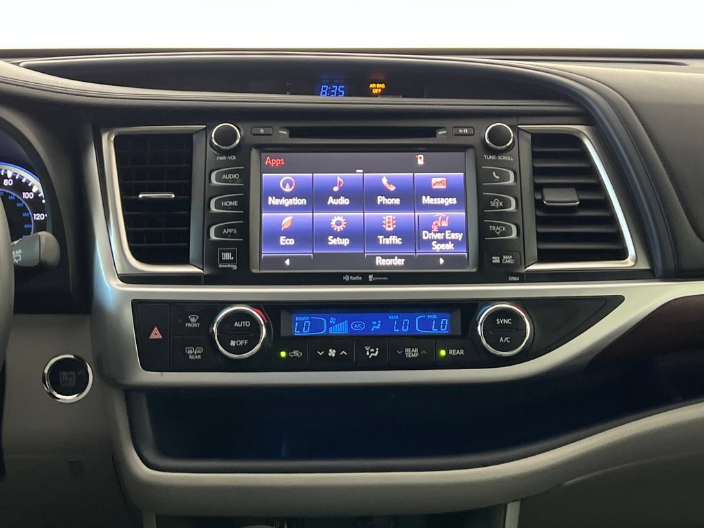 Used 2015 Toyota Highlander Limited w/ Driver Technology Package AWD/4WD image 20