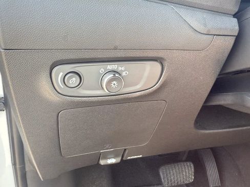 Used 2025 Buick Encore GX Preferred FWD image 21