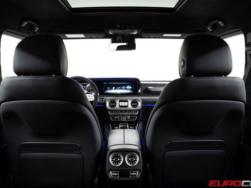 Used 2022 Mercedes-Benz G 63 AMG 4MATIC w/ G Manufaktur Interior Package image 24