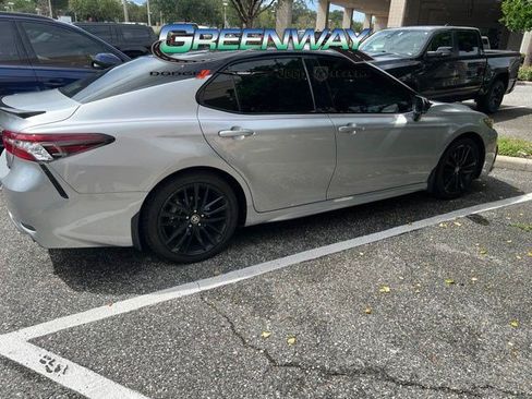 Used 2022 Toyota Camry XSE FWD image 4