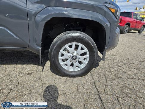 Used 2024 Toyota Tacoma SR RWD image 14