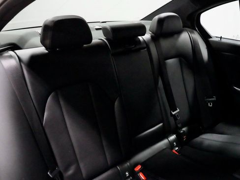 Used 2023 BMW 330i 330i w/ Driving Assistance Package image 8